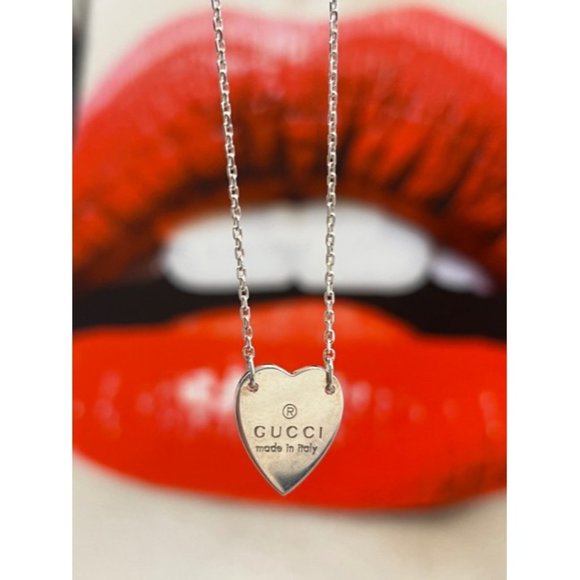 Gucci Silver Engraved Heart Trademark Necklace - Picture 9 of 9